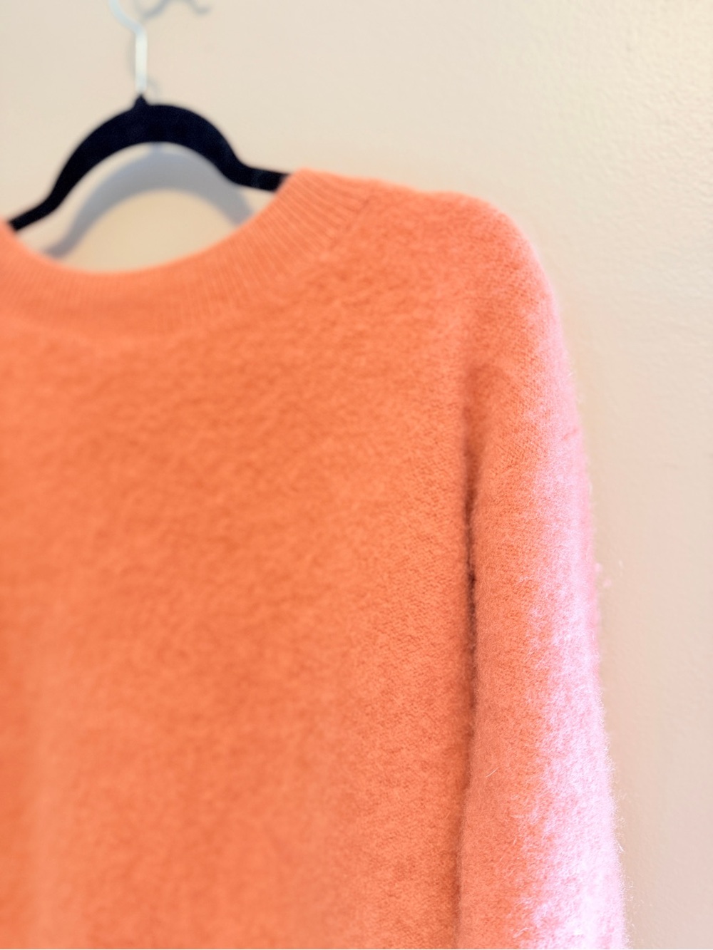 Club Monaco 100% Cashmere Crewneck Sweater Coral Orange XS